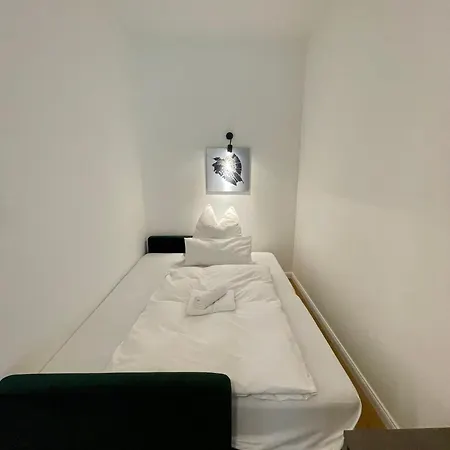 Hotel Hopfenhotel Am Adenauerufer