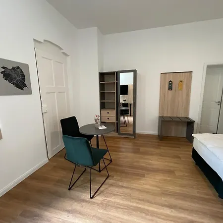 Hotel Hopfenhotel Am Adenauerufer 3*
