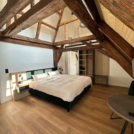 Отель Hopfenhotel Am Adenauerufer