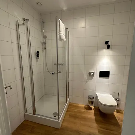 מלון Hopfenhotel Am Adenauerufer