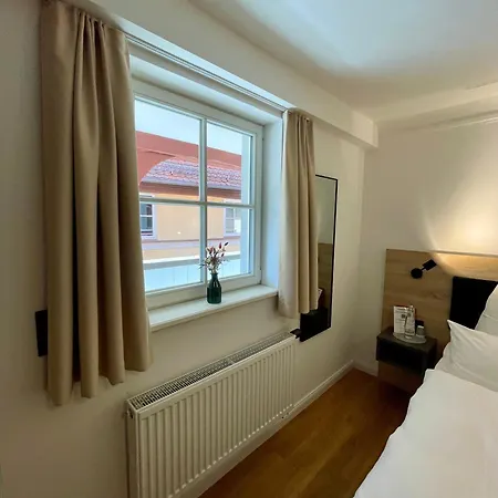 Hopfenhotel Am Adenauerufer
