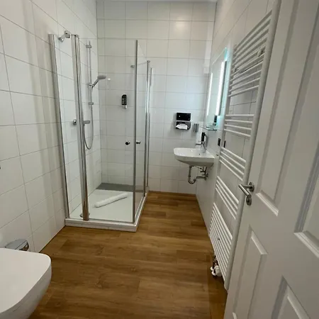 Hopfenhotel Am Adenauerufer Hotel 3*
