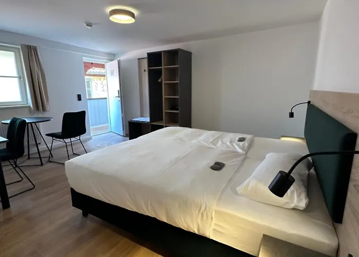 Hotel Hopfenhotel Am Adenauerufer 3*