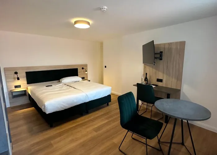 Hopfenhotel Am Adenauerufer 호텔 밤베르크