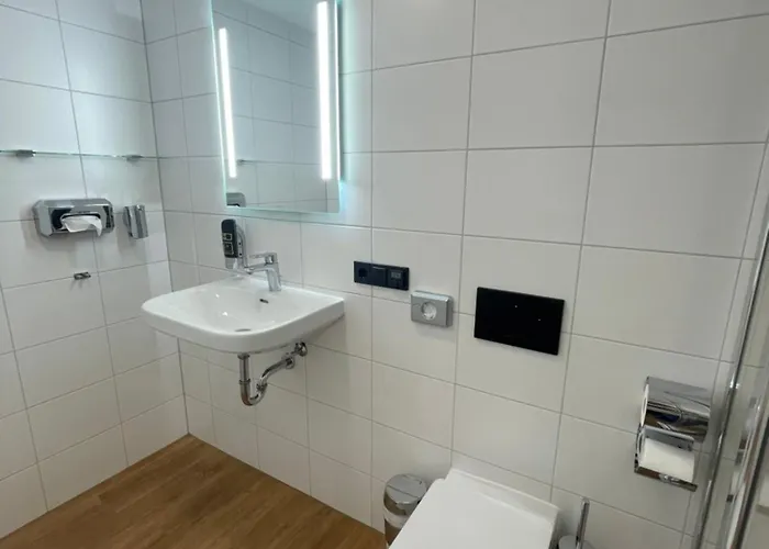 Hotel Hopfenhotel Am Adenauerufer 3*