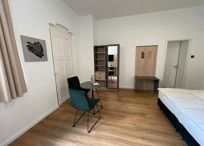 Hotel Hopfenhotel Am Adenauerufer 3*