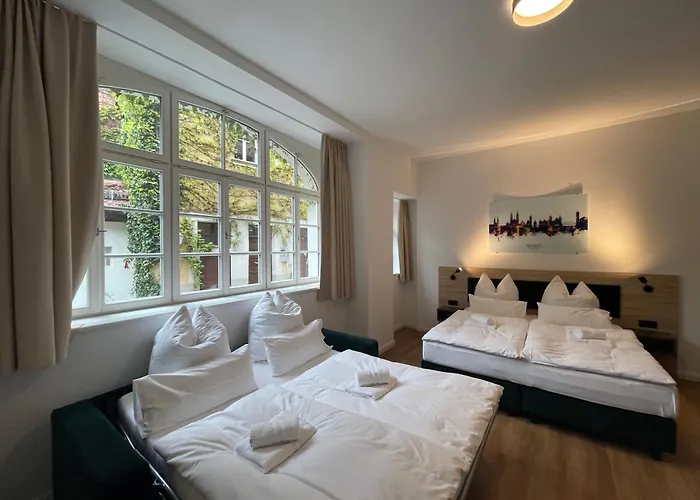 Hopfenhotel Am Adenauerufer 호텔