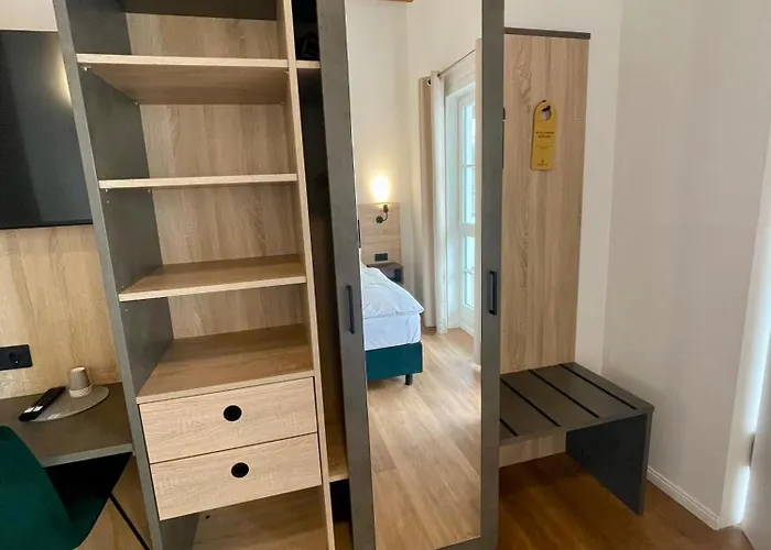 Hotel Hopfenhotel Am Adenauerufer