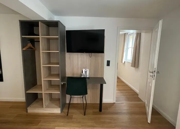 Hotel Hopfenhotel Am Adenauerufer 3*